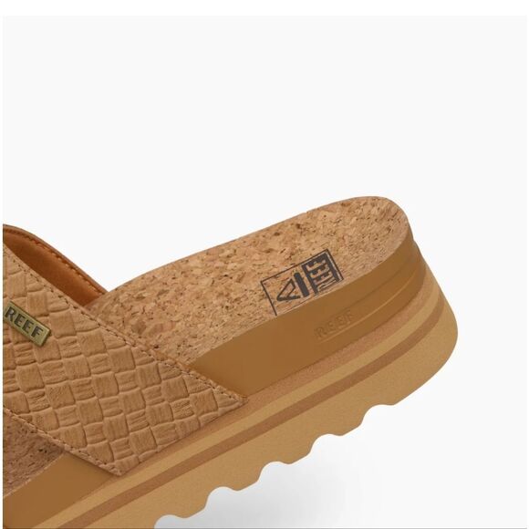 Reef Cushion Vista Hi Slide Sandals- Tan Wicker - Picture 12 of 14